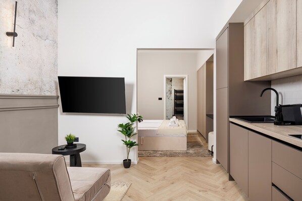 Studio Deluxe, balcon, vue cour intérieure