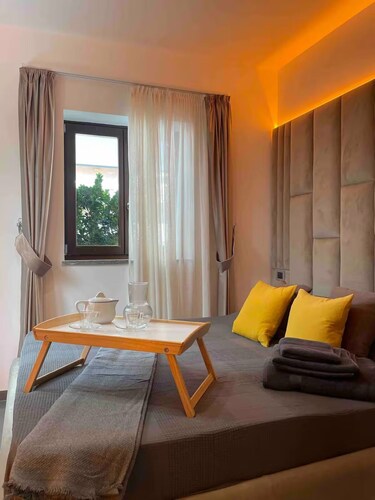 Exclusive 2-Bed Villa 5 min to Colosseum