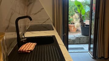 Villa, 2 Schlafzimmer, Terrasse | Eigene Küche | Espressomaschine, Wasserkocher, Toaster