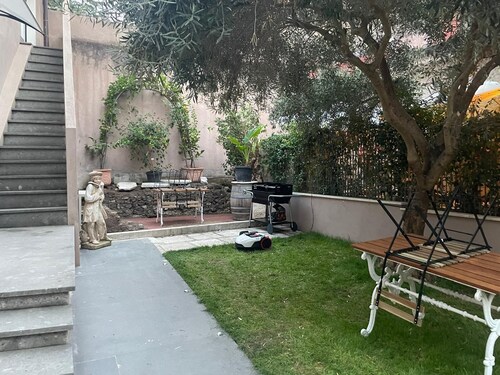 Exclusive 2-Bed Villa 5 min to Colosseum