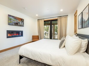 4 bedrooms, Internet, bed sheets