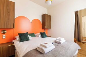 1 chambre, bureau, fer et planche à repasser, Wi-Fi gratuit