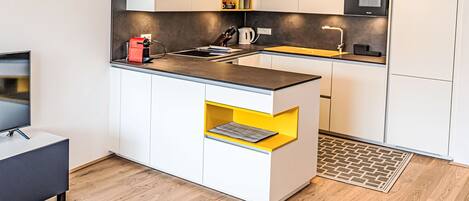 Fridge, microwave, oven, dishwasher
