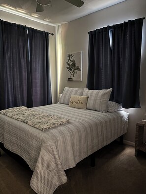 2 Schlafzimmer, Bügeleisen/Bügelbrett, WLAN, Bettwäsche