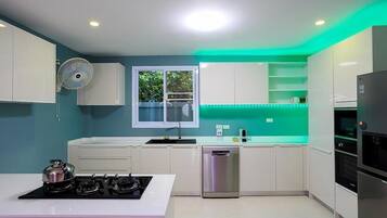 Villa - terrasse | Privat køkken