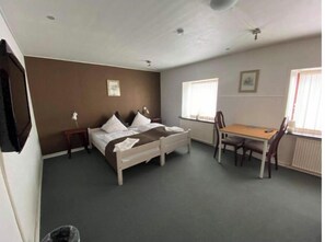 Iron/ironing board, free WiFi - Marsktures motel (Højer)