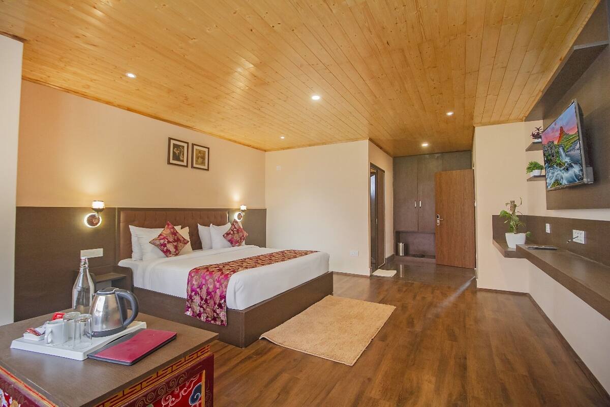 Superior Room | Free WiFi, bed sheets