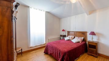 3 Schlafzimmer, Bügeleisen/Bügelbrett, WLAN, Bettwäsche