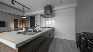 Fridge, microwave, stovetop, toaster