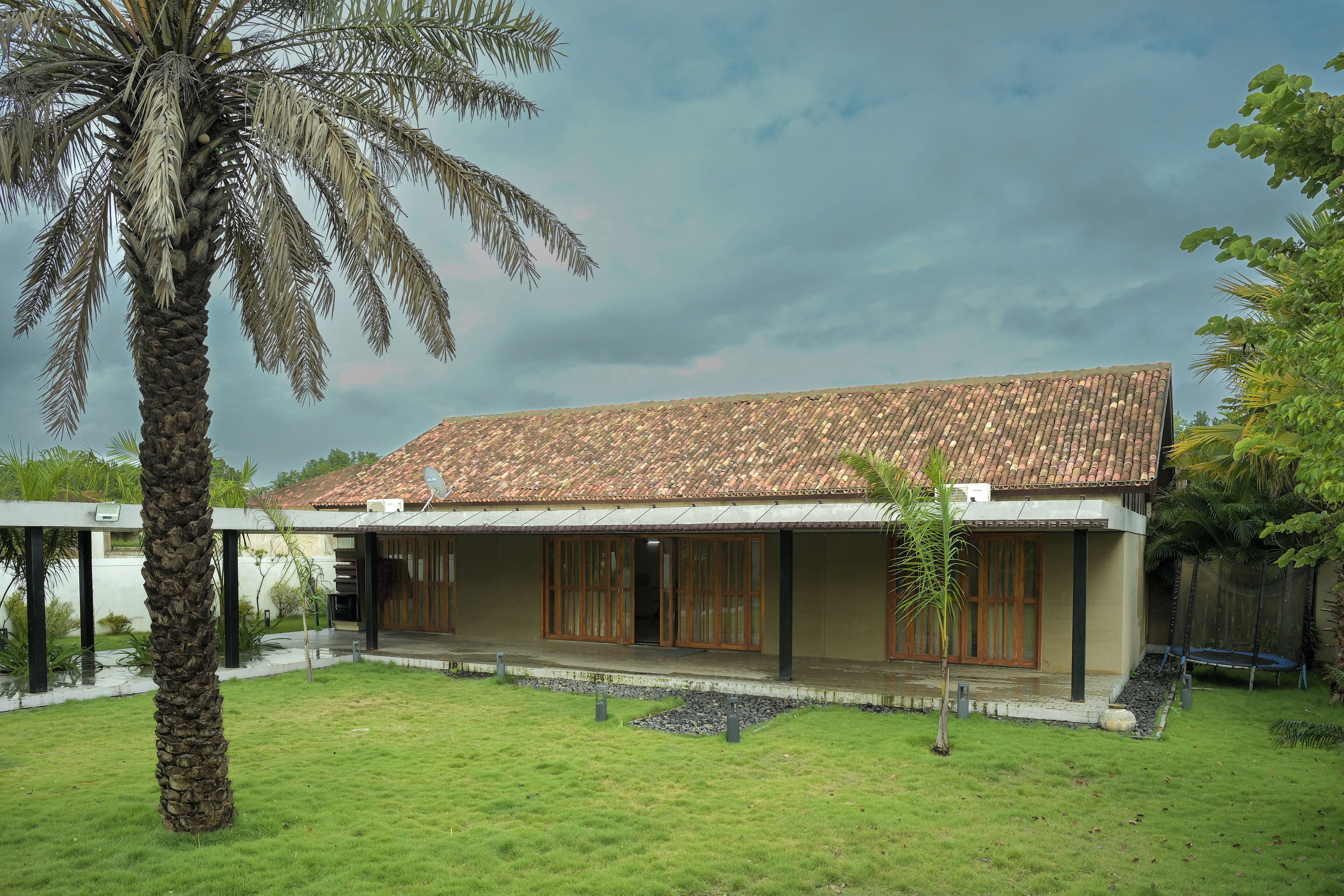 Fachada de la propiedad