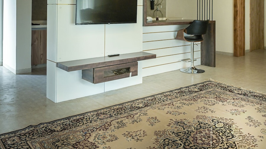 StayGuru Luxury Villa