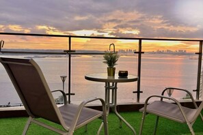 Unclassified image, 3 of 56, button - Full Sea View Country Garden Danga Bay 11-13pax (Johor Bahru)