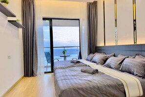 Soundproofing - Full Sea View Country Garden Danga Bay 11-13pax (Johor Bahru)