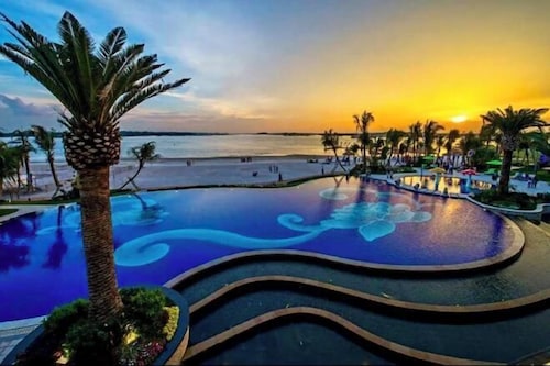 Full Sea View Country Garden Danga Bay 11-13pax