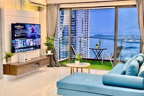 Soundproofing - Full Sea View Country Garden Danga Bay 11-13pax (Johor Bahru)