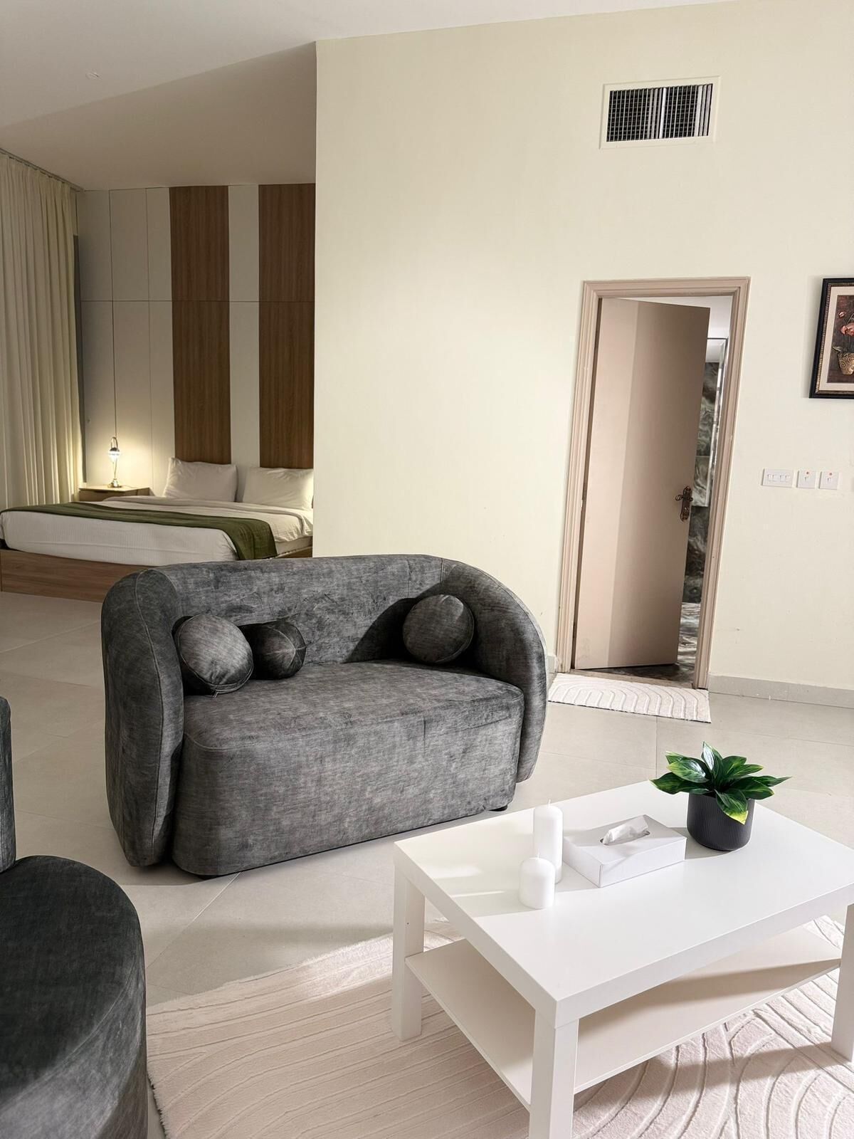 Executive studio, 1 kingsize bed | Een kluis op de kamer, verduisterende gordijnen