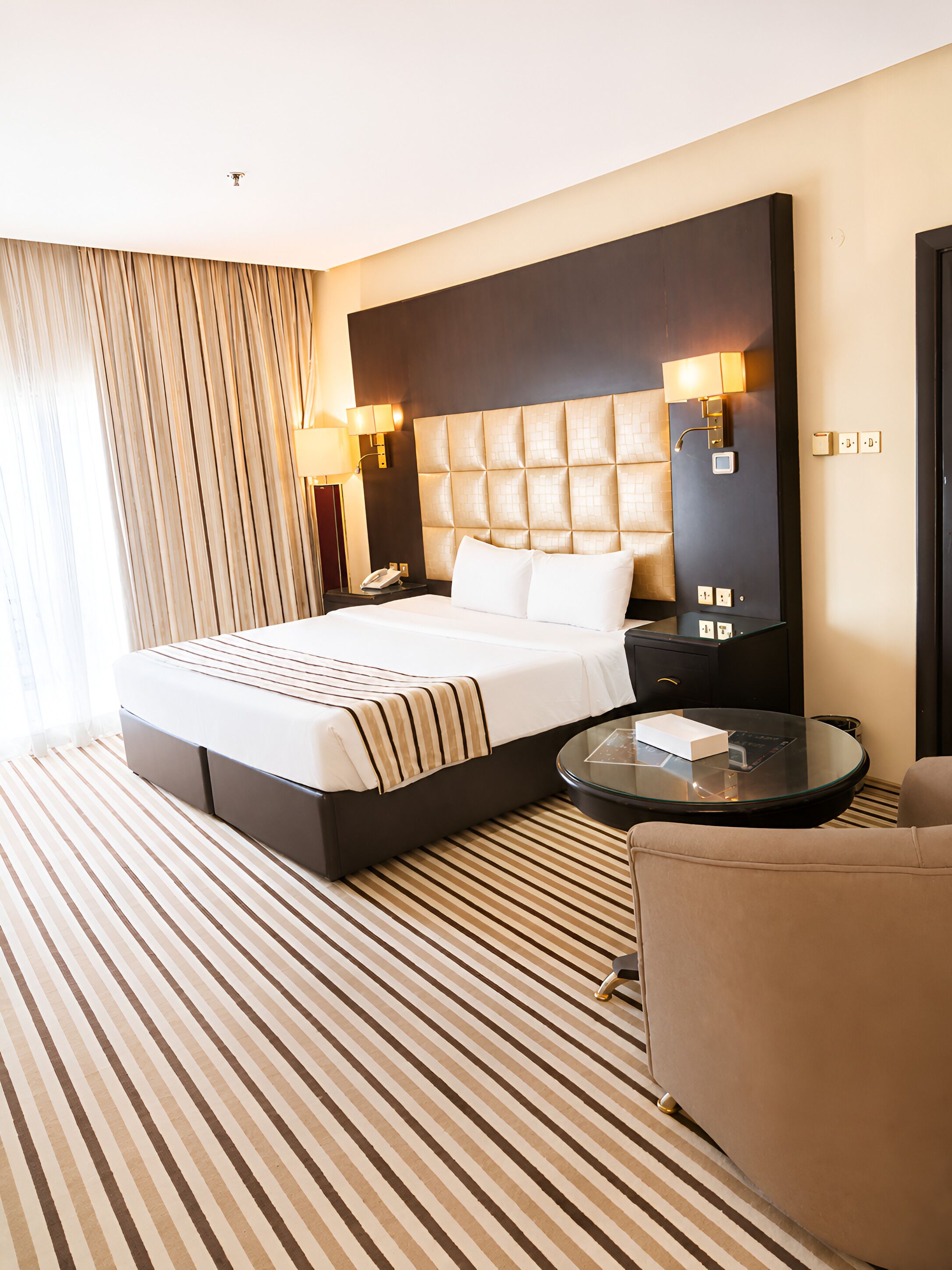 Deluxe Single Room | In-room safe, desk, laptop workspace, blackout drapes