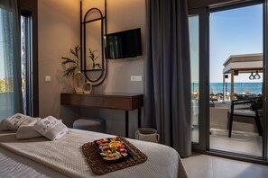 Honeymoon Room, Beach View