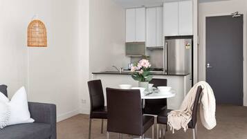 Apartment (2 Bedrooms) | Bahagian dalam