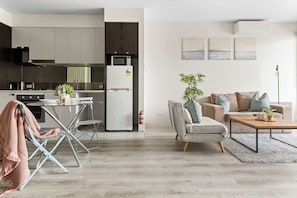 Apartment (1 Bedroom) | Interior