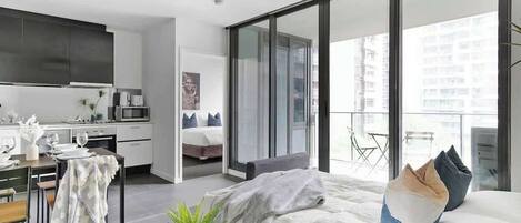 Apartment (2 Bedrooms) | Front of property