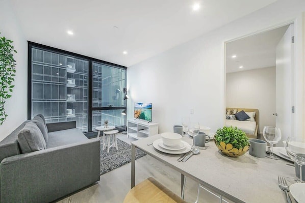 Apartment (1 Bedroom) | Front of property