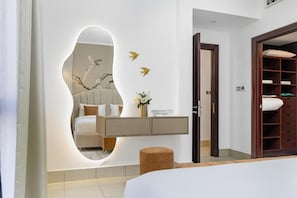 تفاصيل الفندق من الداخل