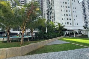 Pemandangan dari hartanah