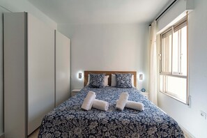 1 bedroom, iron/ironing board, free WiFi, bed sheets