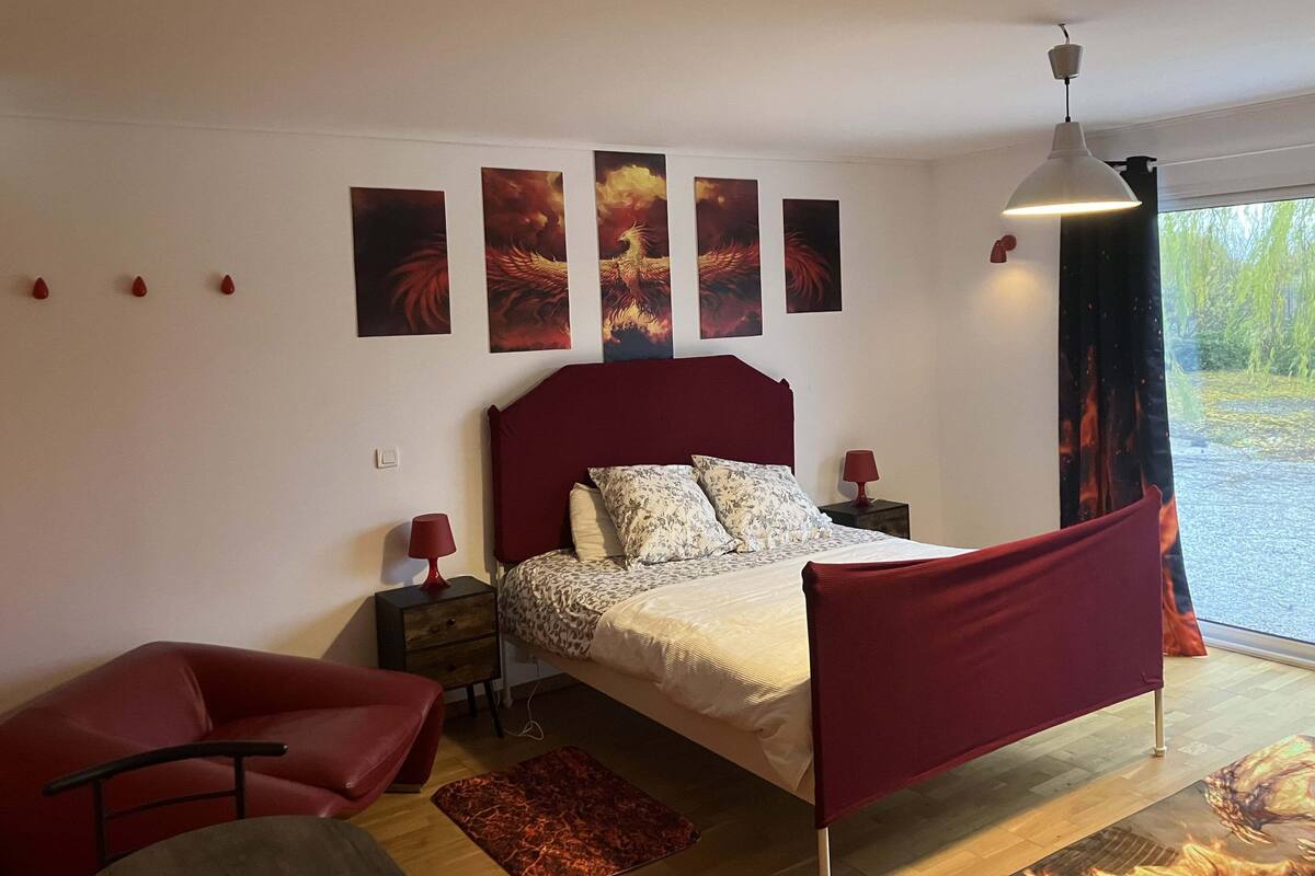 Habitación doble superior, vista al jardín | Wifi gratis