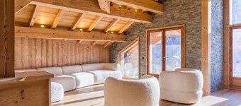 Chalet Isatis newly constructed luxury chalet, proximity to pistes Montgenevre