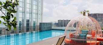 Chic Suasana JB Suite, Cozy Stay With Balcony