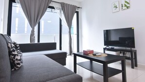 Gambar tidak terklasifikasi, 2 dari 13, tombol