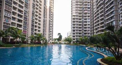 Comfy 3BR Apt in Danga Bay, Free Parking, Sea View