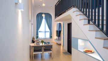 Apartment (2 Bedrooms) | Front of property