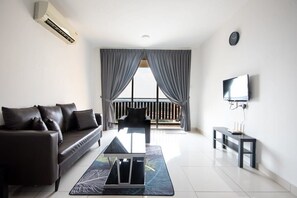 Apartment (3 Bedrooms) | Front of property - Comfy 3BR Apt @ KSL Daya Near Ikea Tebrau, Parking (Johor Bahru)