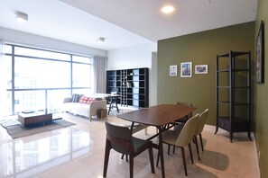 Apartment (2 Bedrooms) | Interior - A Stylish 2BR Home, 5min Walk to Klcc (Kuala Lumpur)