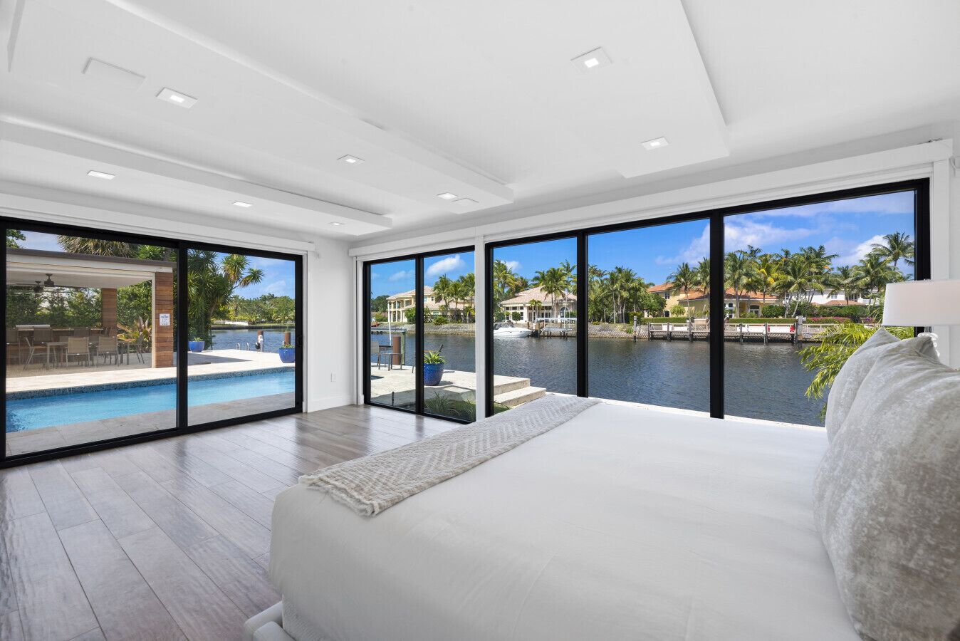 5 camere, una scrivania, ferro/asse da stiro, culla da viaggio