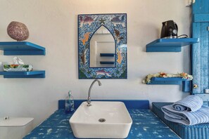 Interior - Seaside Air-conditioned Bungalow Tamara (Moorea)