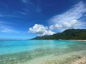 Beach nearby - Seaside Air-conditioned Bungalow Tamara (Moorea)