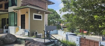 Blue Robin Homestay.