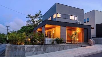Villa, 4 Bedrooms | Blackout drapes, free WiFi