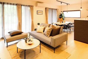 Villa, 4 habitaciones | Zona de estar