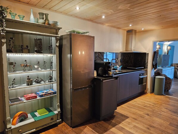 Microwave, oven, stovetop