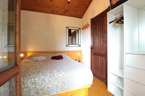 2 Schlafzimmer, Bügeleisen/Bügelbrett, Reisekinderbett, kostenloses WLAN