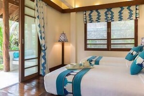 6 bedrooms, in-room safe, desk, iron/ironing board