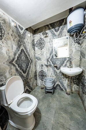 Triple Room | Bathroom | Shower, rainfall showerhead, towels, soap - Little Heave Nainita Uttarakhand (Nainital)