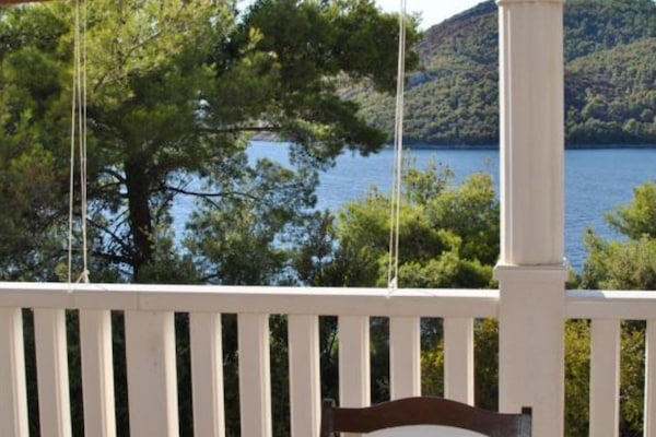 Apartment (Comfort Two Bedroom Apartment with Se) | Balcony
