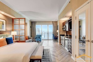 Desk, iron/ironing board, WiFi, bed sheets