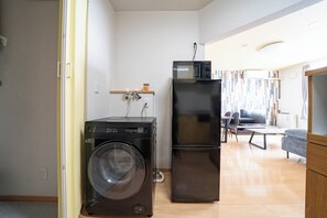 Fridge, microwave, stovetop